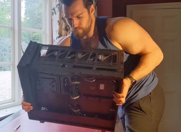 Watch: Henry Cavill Records Himself Building a Gaming Computer and Twitter is Thirsty