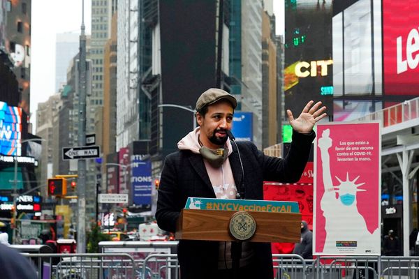 Lin-Manuel Miranda, Mayor Open Times Square Vaccine Site