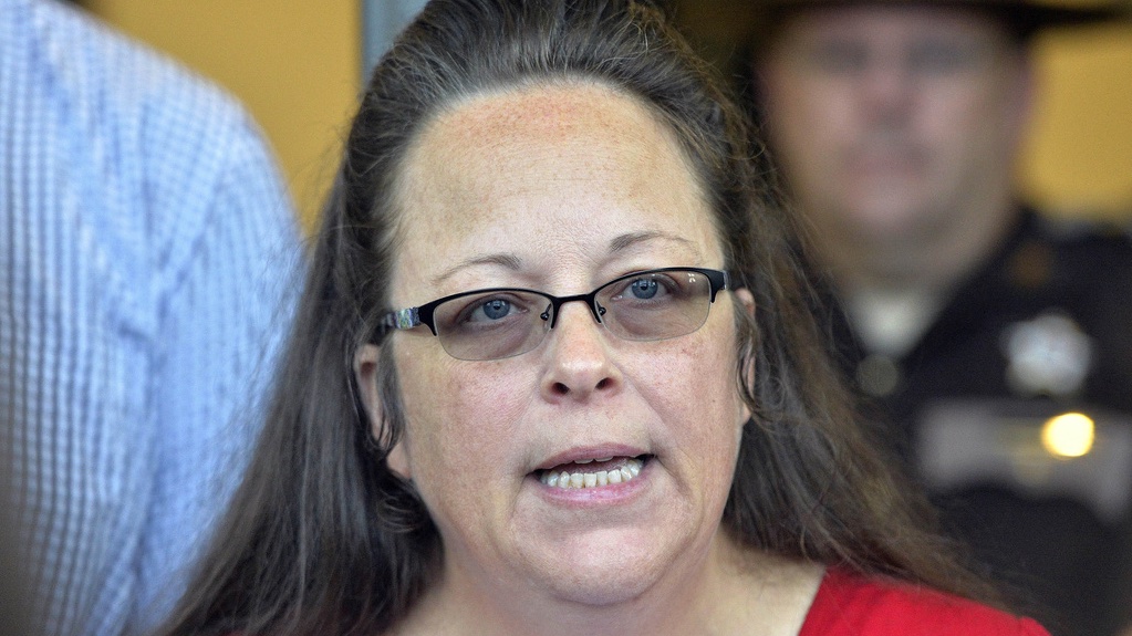 Former Kentucky County Clerk Kim Davis, who Opposed Gay Marriage, Appeals Ruling over Attorney Fees