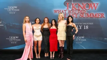 Sarah Michelle Gellar and Jennifer Love Hewitt: No Feud, Just Red Carpet Chaos