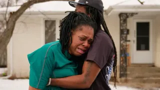 Video Captures Minneapolis Immigration Arrest in a City on Edge After Shooting of Renee Good