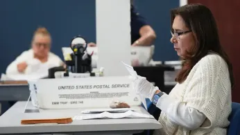 Senators Worry That US Postal Service Changes Could Disenfranchise Voters Who Cast Ballots by Mail